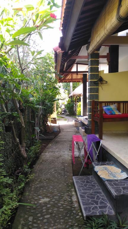 Santa Fe Homestay & Warong Amed  Exterior photo